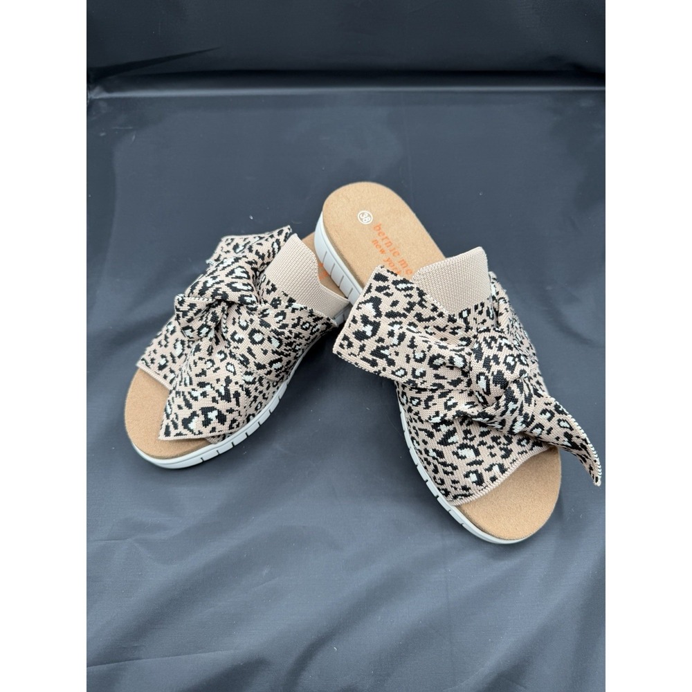 NEW Bernie Mev Freesia Women Cheetah W Bow Sandals Open Toe Casual Sz 8/38